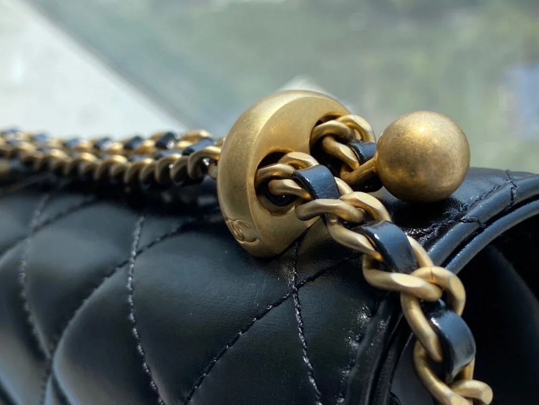 샤넬 클래식 미니 WOC 19 블랙