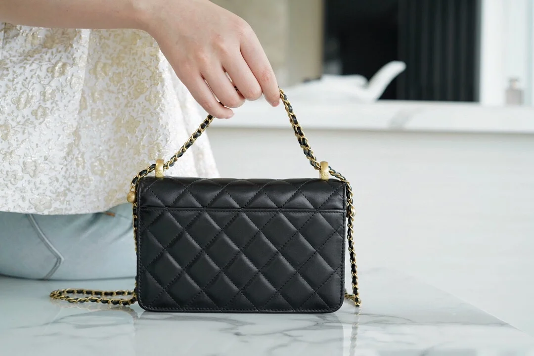 샤넬 WOC 체인 월렛 블랙 카프스킨