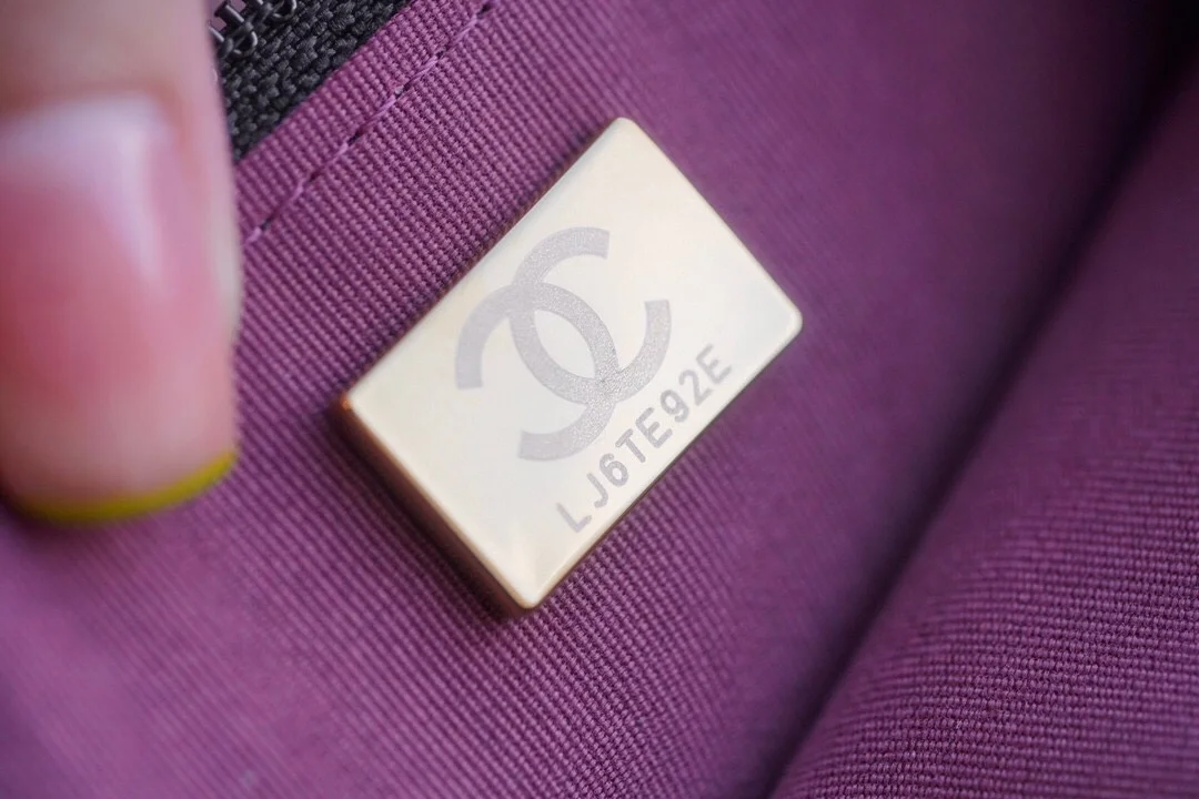 샤넬 WOC 체인 월렛 블랙 카프스킨