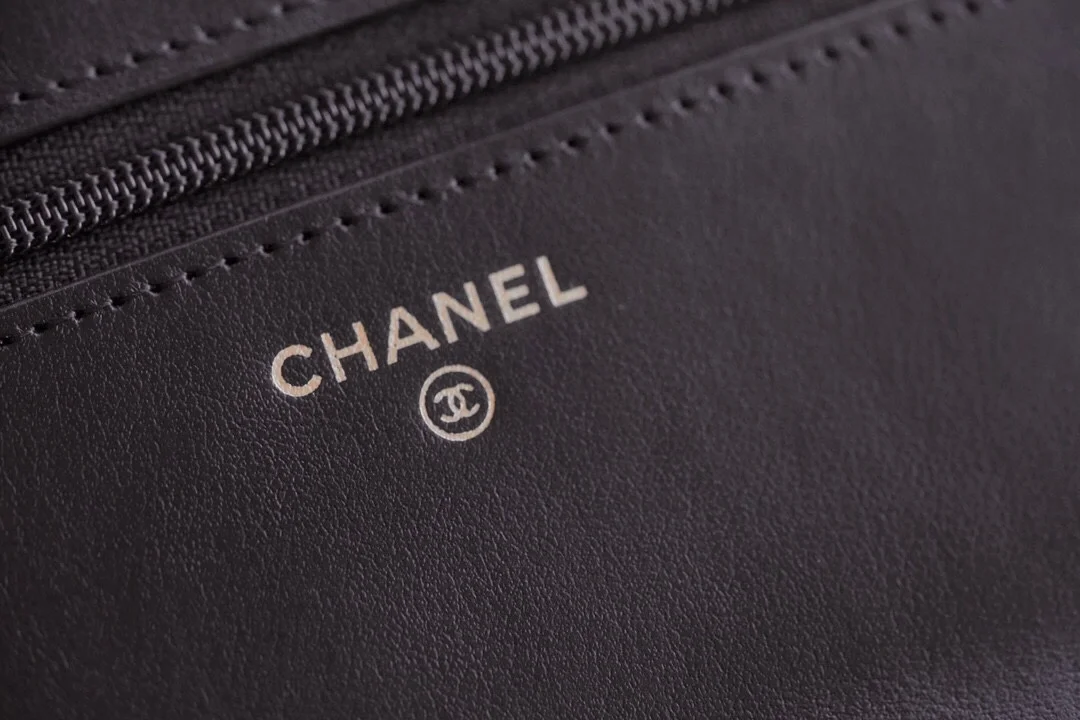 샤넬 WOC 체인 월렛 블랙 카프스킨