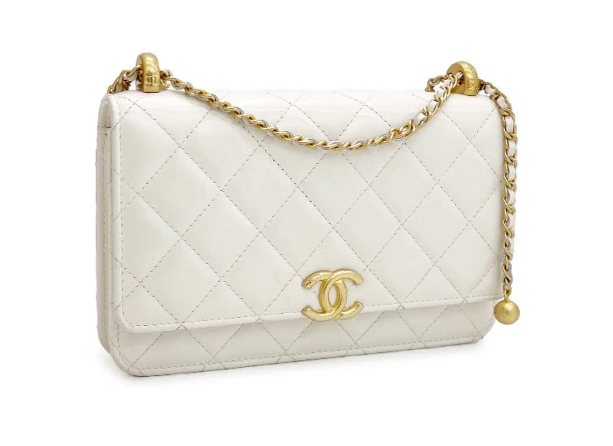 샤넬 WOC 체인 월렛 화이트 램스킨