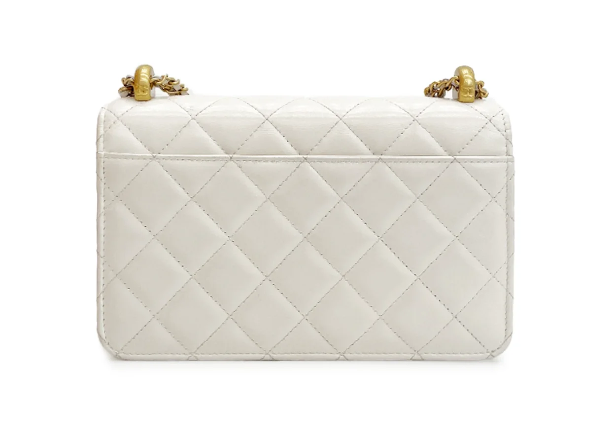 샤넬 WOC 체인 월렛 화이트 램스킨