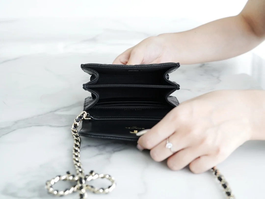 샤넬 리본 체인 WOC 미니백