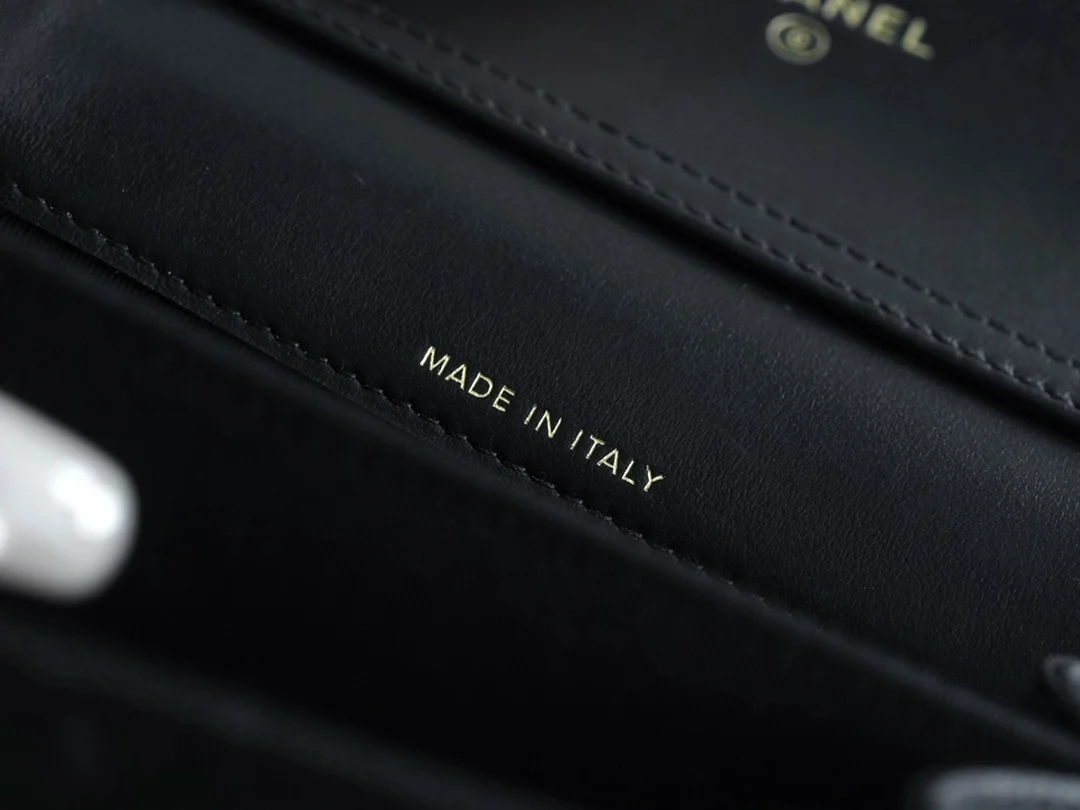 샤넬 리본 체인 WOC 미니백