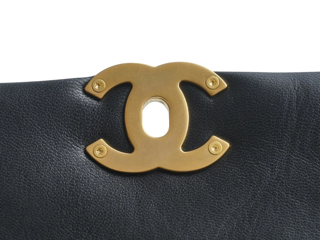 샤넬 19백 미니 골드 체인 플랩백 블랙 AS1163