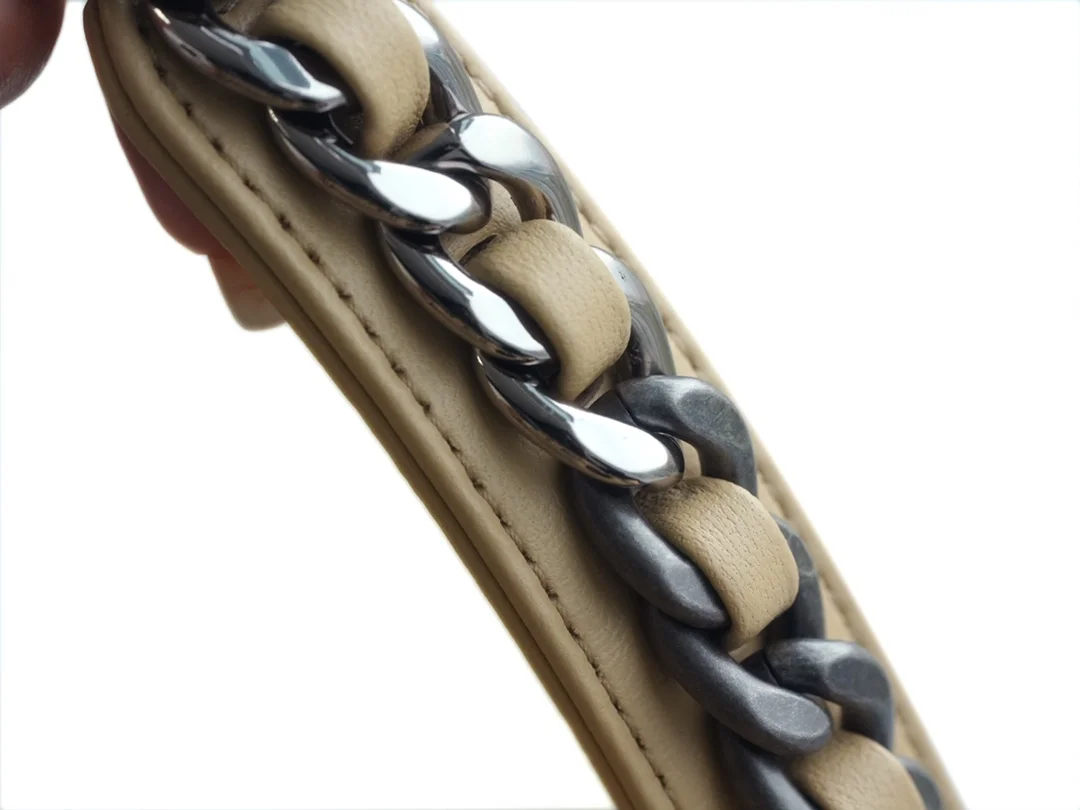 샤넬 19백 미디엄(스몰) 골드 체인 램스킨 살구