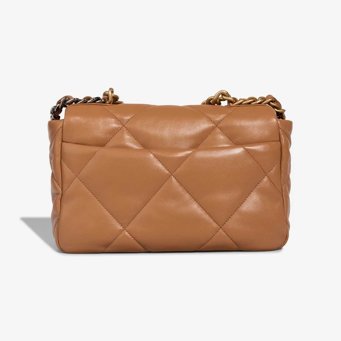 샤넬 19백 미디엄(스몰) 골드 체인 램스킨 캬라멜