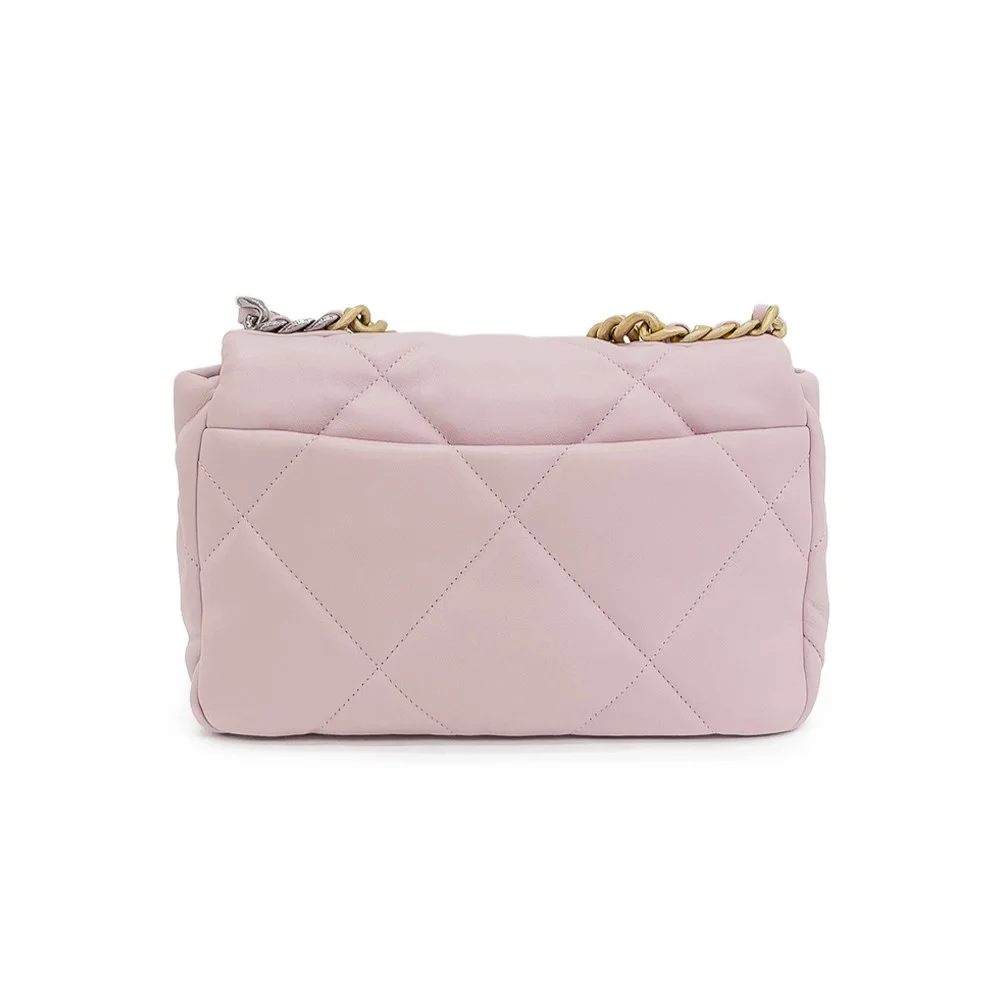 샤넬 19백 미디엄(스몰) 골드 체인 램스킨 페일 핑크