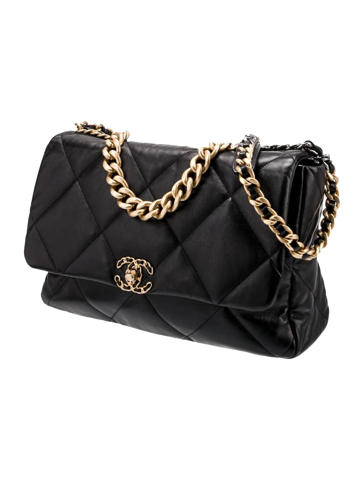 샤넬 19백 맥시 골드 체인 램스킨 블랙 골드