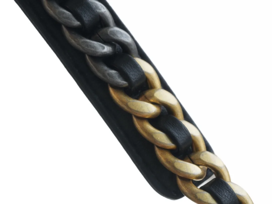 샤넬 19백 맥시 골드 체인 램스킨 블랙 골드