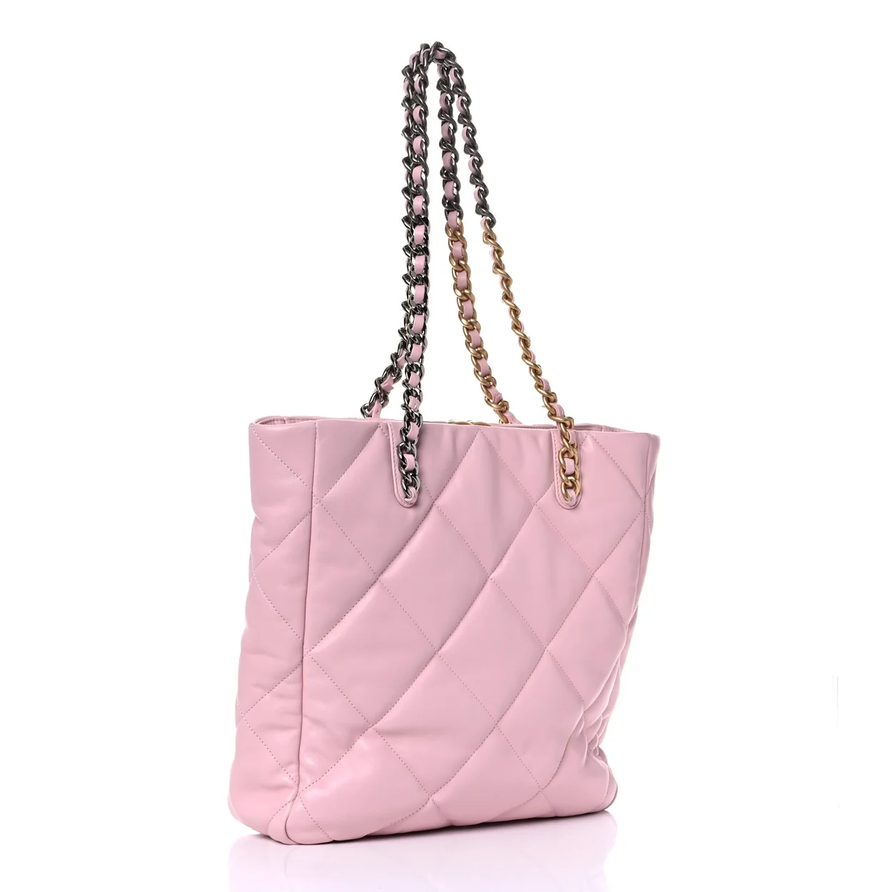 샤넬 19백 쇼핑 토트 미디엄 램스킨 핑크