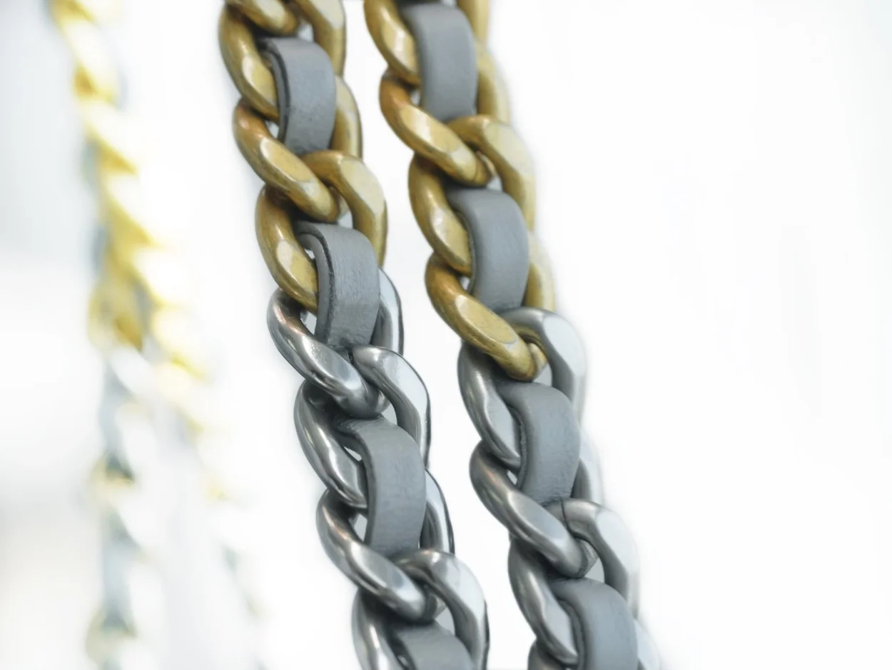 샤넬 19백 쇼핑 토트 미디엄 램스킨 그레이