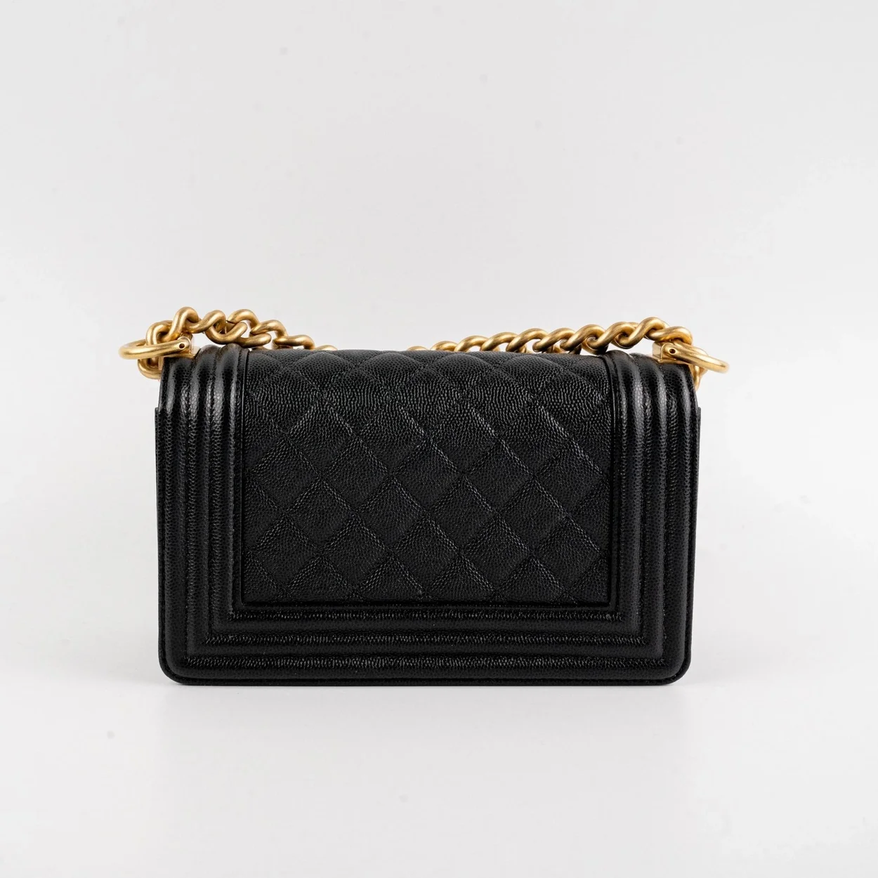 샤넬 보이백 스몰 블랙 금장 캐비어