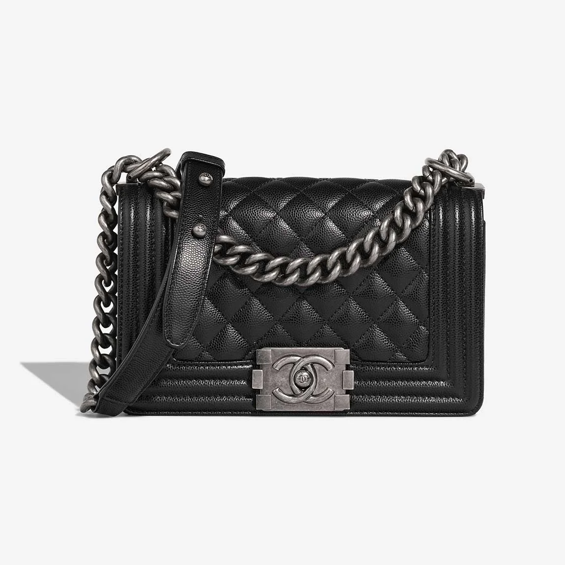 샤넬 보이백 스몰 블랙 은장 캐비어