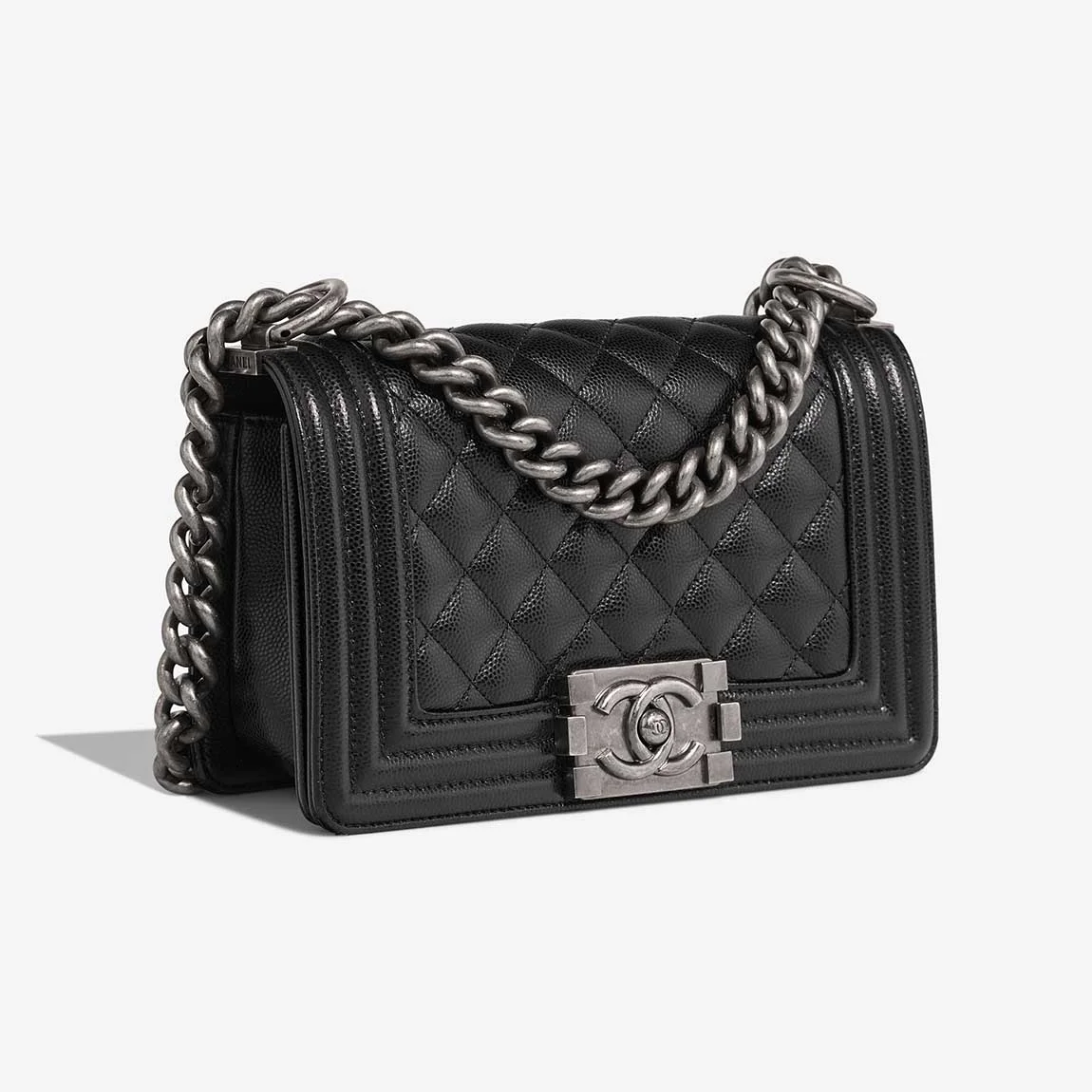 샤넬 보이백 스몰 블랙 은장 캐비어