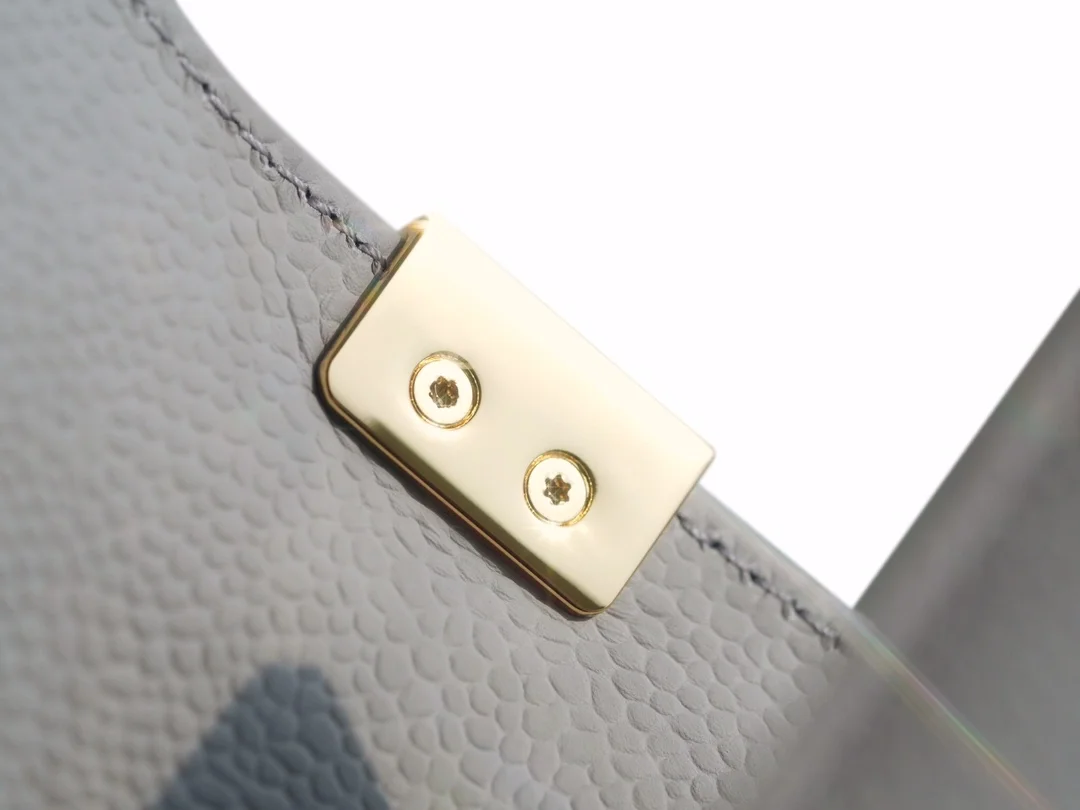 샤넬 보이백 스몰 그레이 금장 캐비어