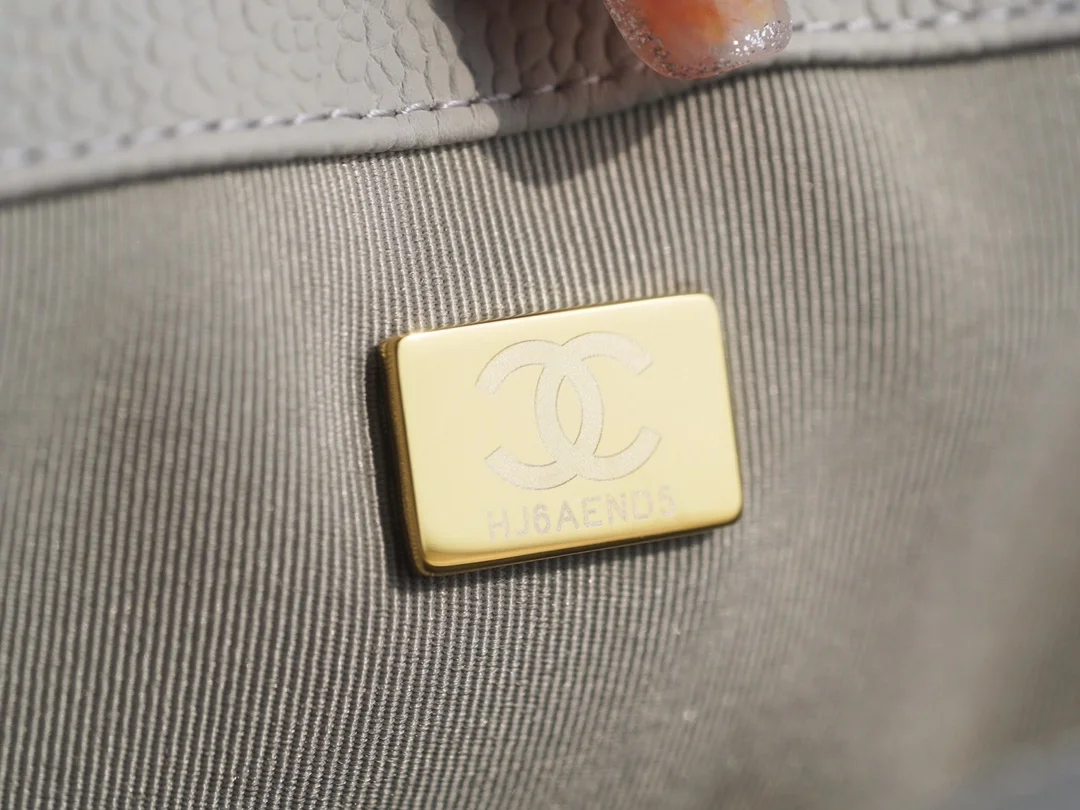 샤넬 보이백 스몰 그레이 금장 캐비어