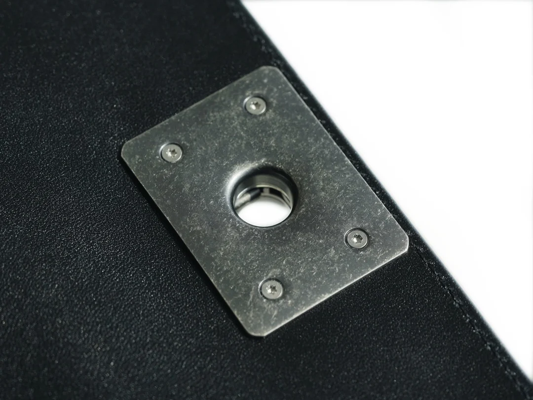 샤넬 보이백 스몰 블랙 은장 램스킨