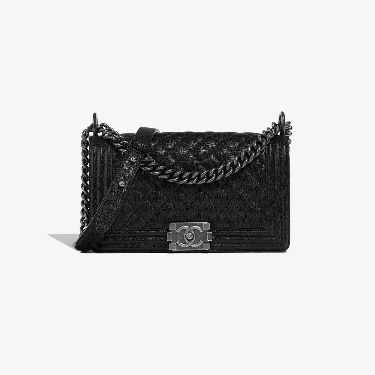 샤넬 보이백 미디엄 블랙 은장 캐비어