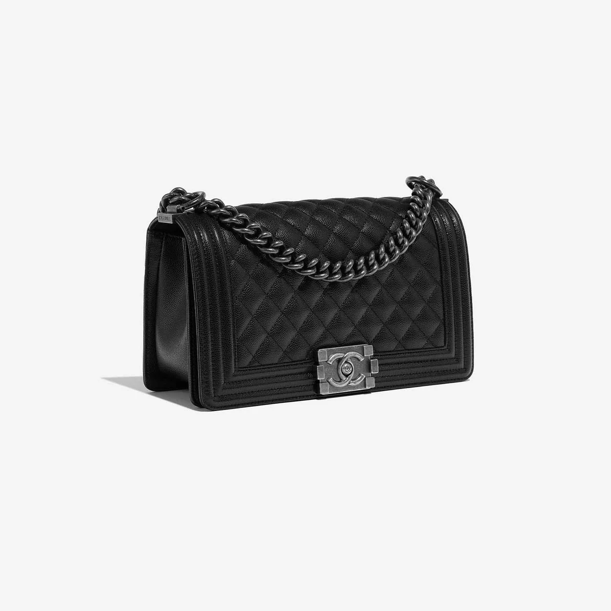 샤넬 보이백 미디엄 블랙 은장 캐비어