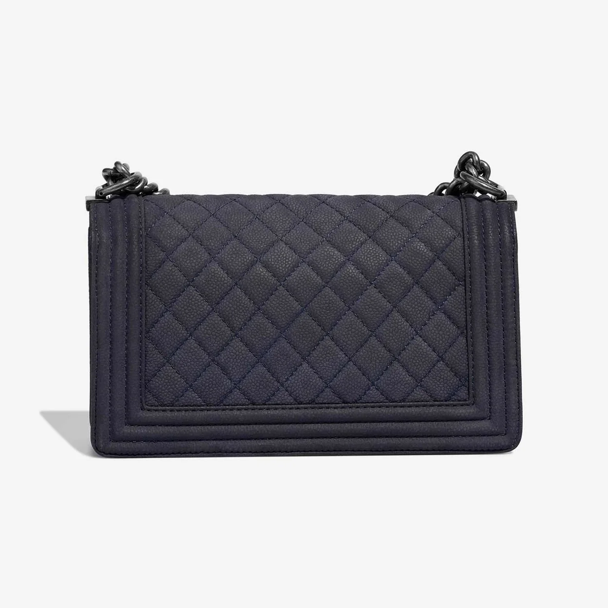 샤넬 보이백 미디엄 다크 블루 은장 캐비어