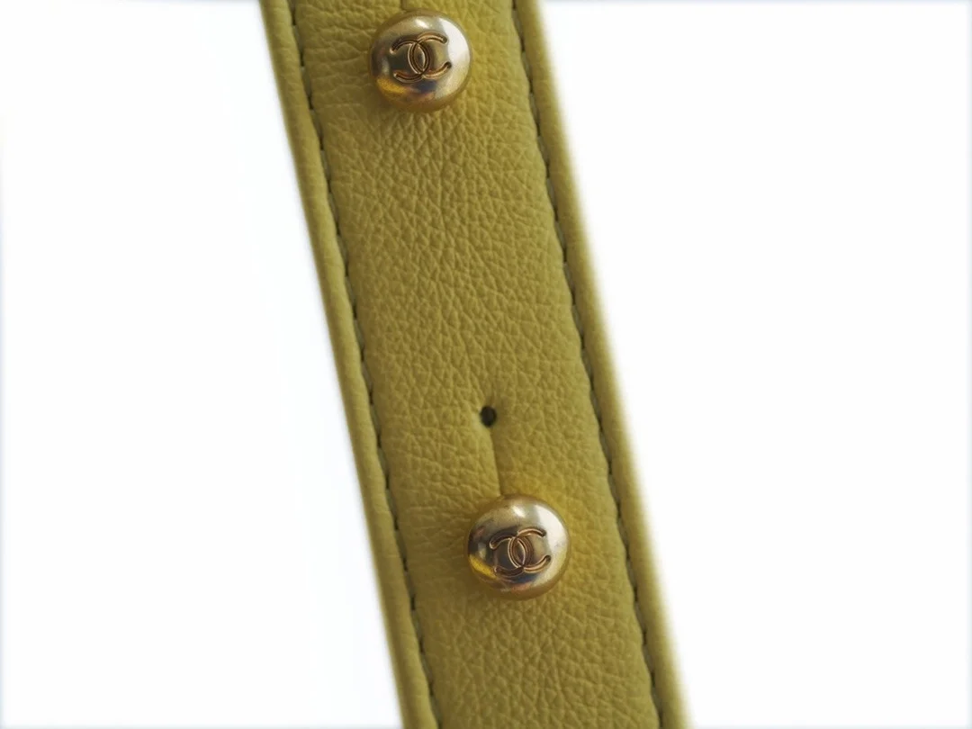 샤넬 보이백 미디엄 옐로우 금장 캐비어