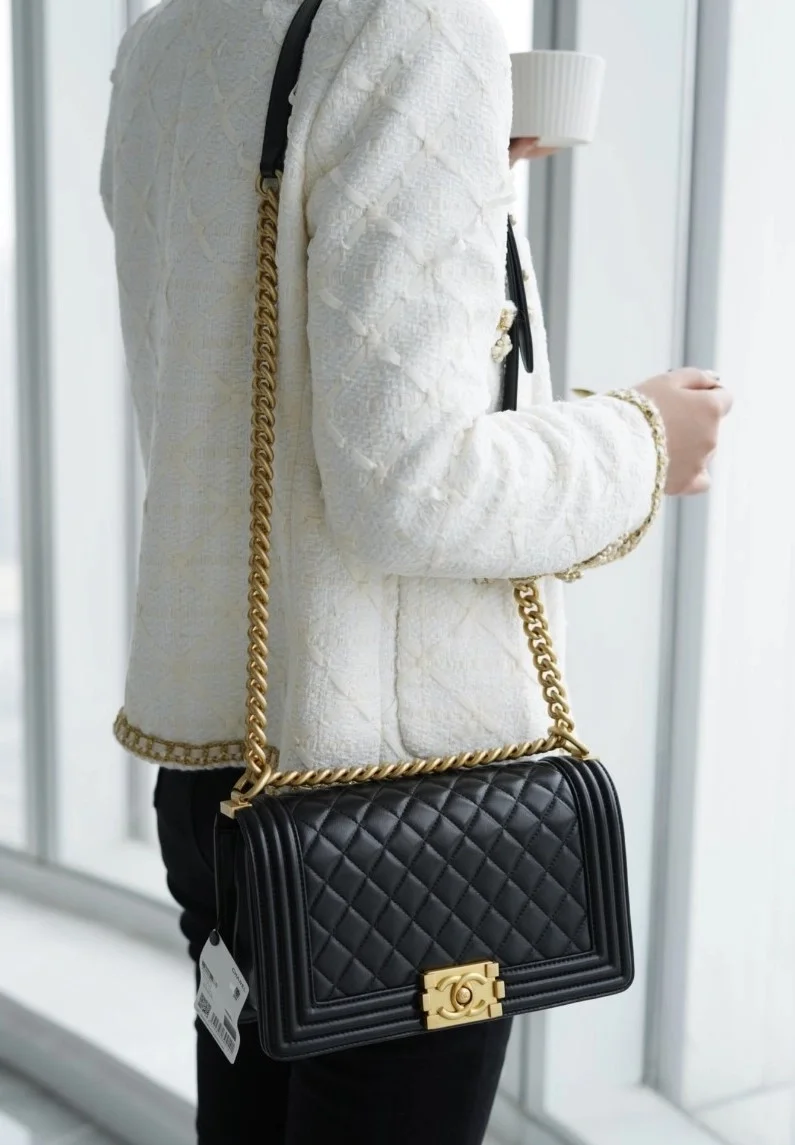 샤넬 램스킨 보이백 미디엄 골드 버클