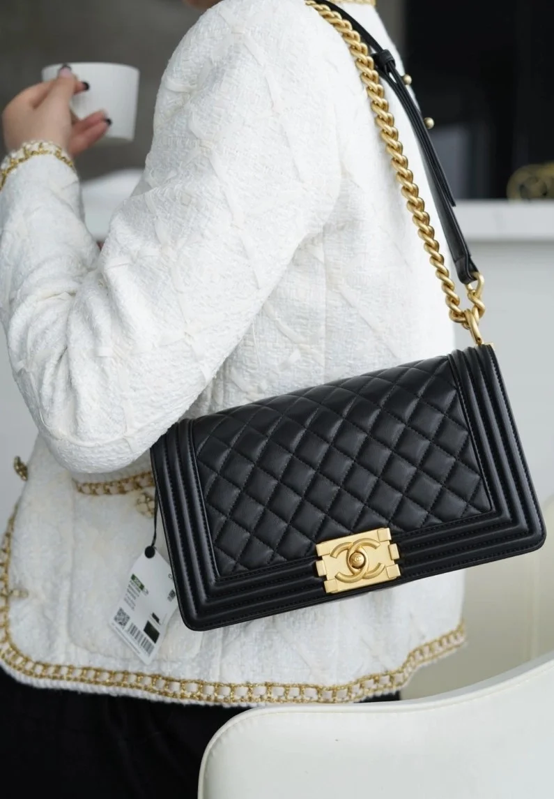 샤넬 램스킨 보이백 미디엄 골드 버클