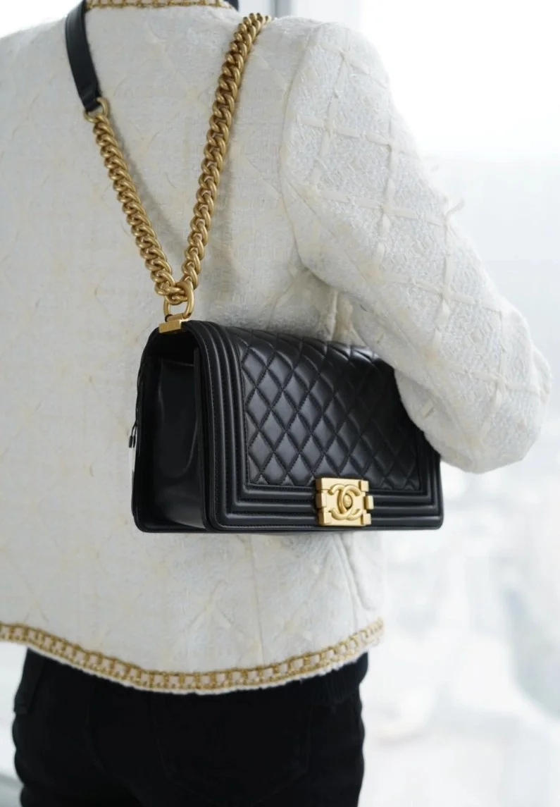 샤넬 램스킨 보이백 미디엄 골드 버클