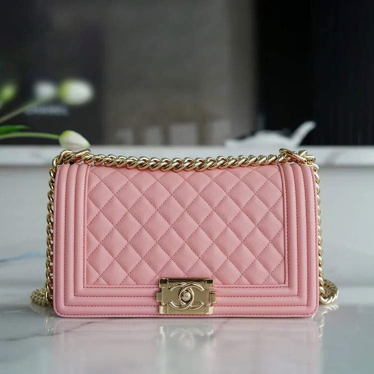 샤넬 보이백 미디엄 핑크 금장