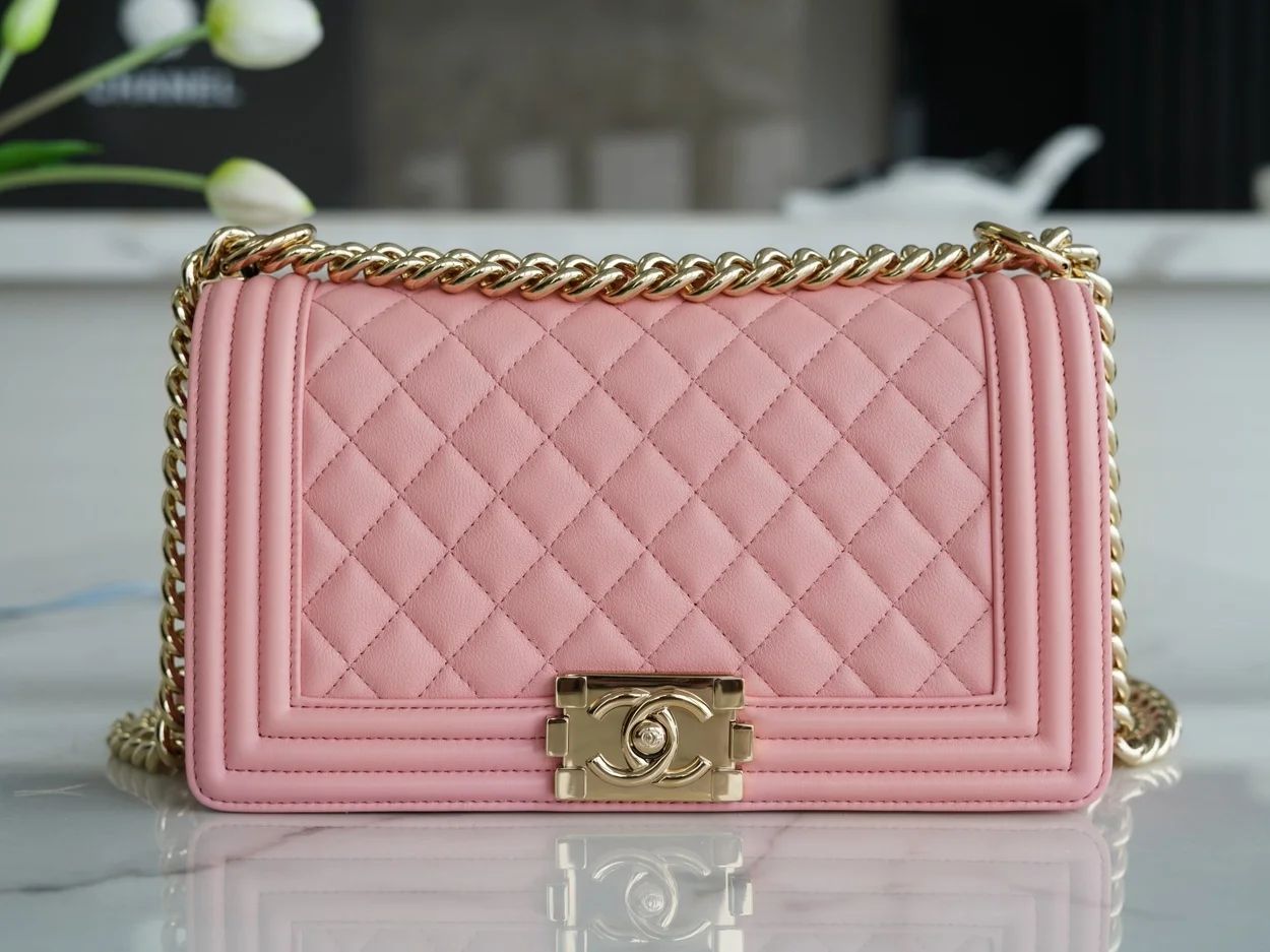 샤넬 보이백 미디엄 핑크 금장
