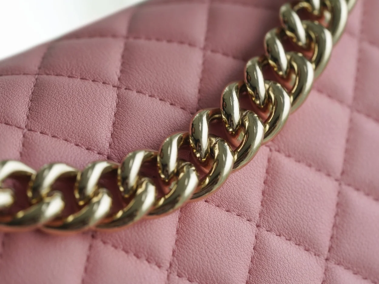샤넬 보이백 미디엄 핑크 금장