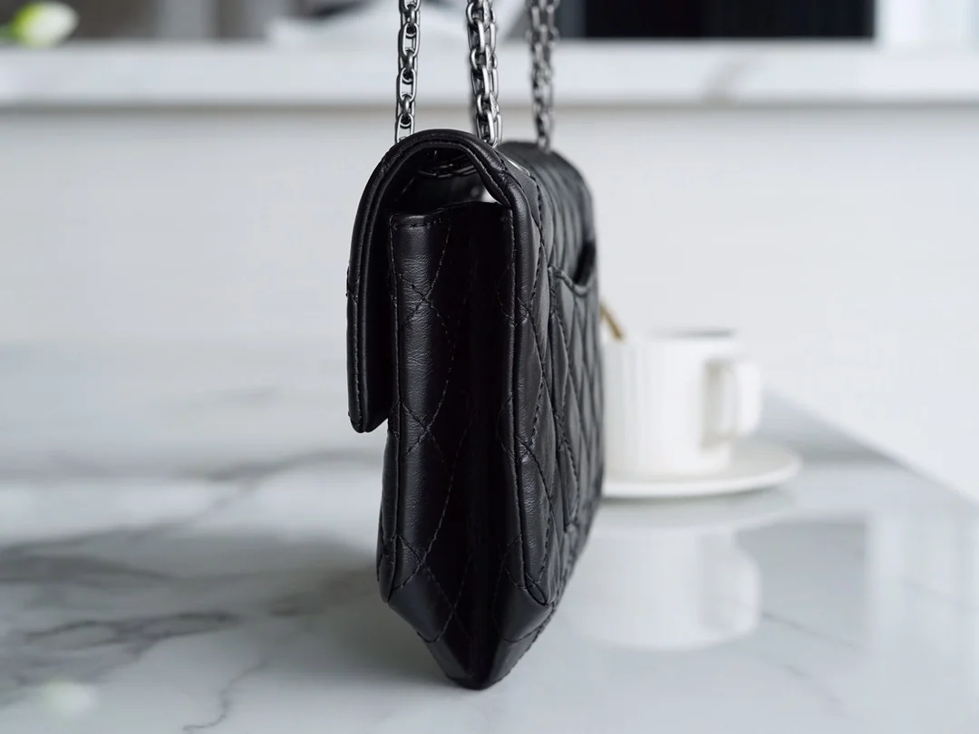 샤넬 2.55 빈티지 플랩백 블랙 은장 미니