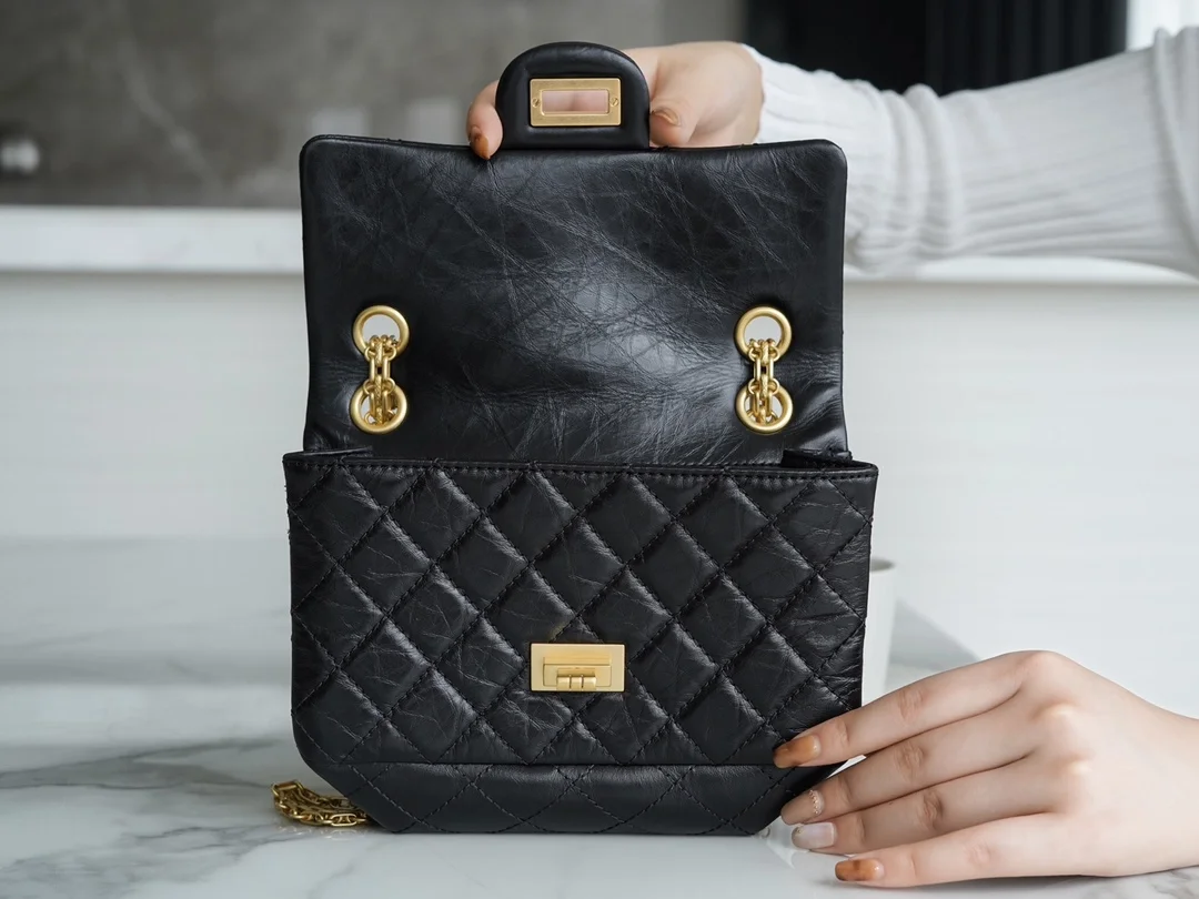 샤넬 2.55 빈티지 플랩백 블랙 금장 미니