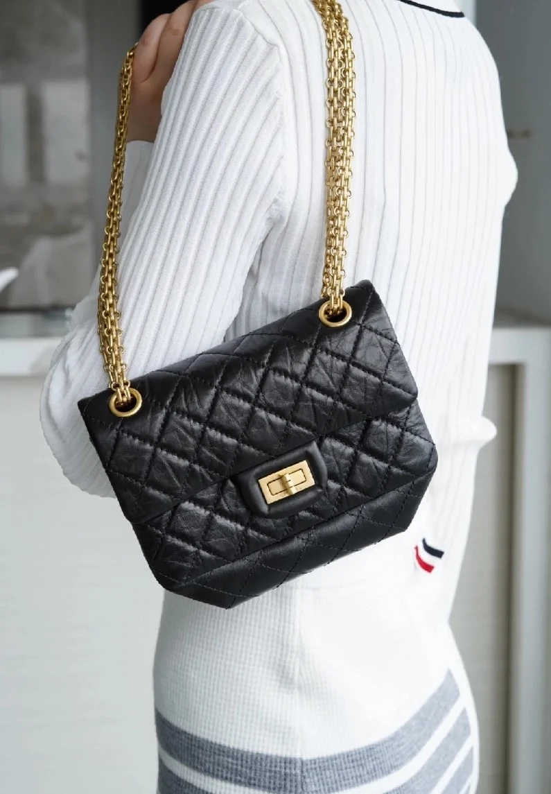 샤넬 2.55 빈티지 플랩백 블랙 금장 미니