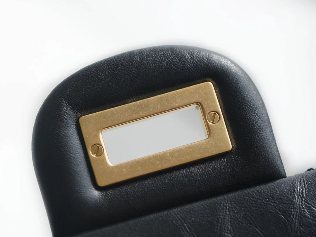 샤넬 2.55 빈티지 플랩백 블랙 금장 미니