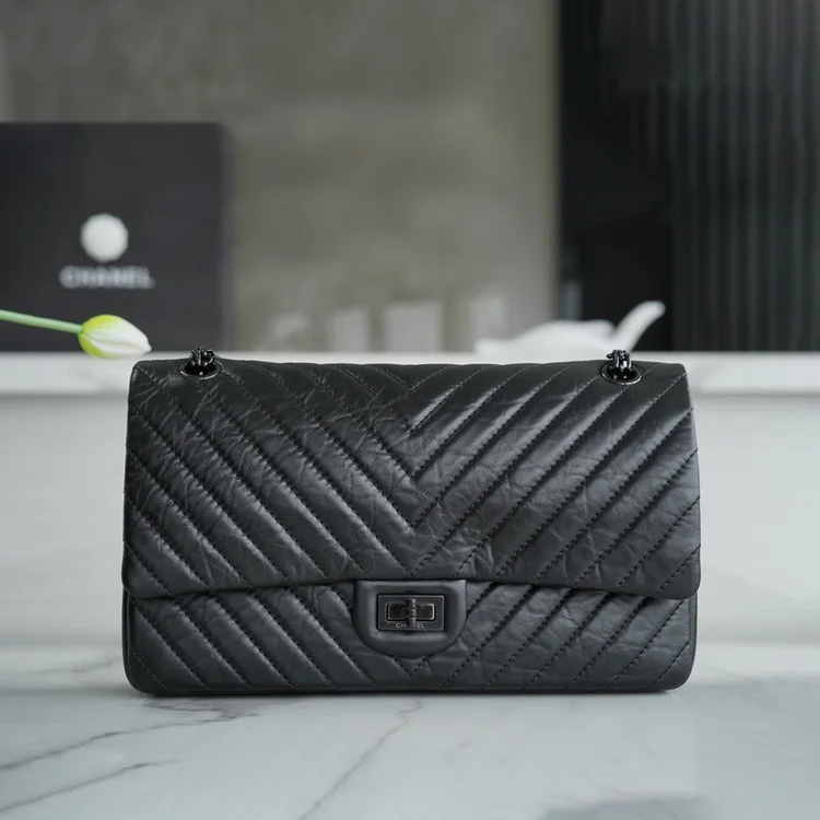 샤넬 2.55 빈티지 플랩백 올블랙 라지