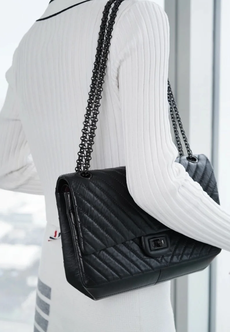 샤넬 2.55 빈티지 플랩백 올블랙 라지