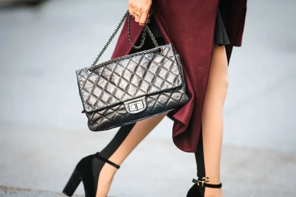 샤넬 2.55 플랩백 라지 빈티지 실버 A37586