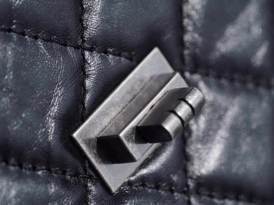 샤넬 2.55 플랩백 라지 빈티지 실버 A37586