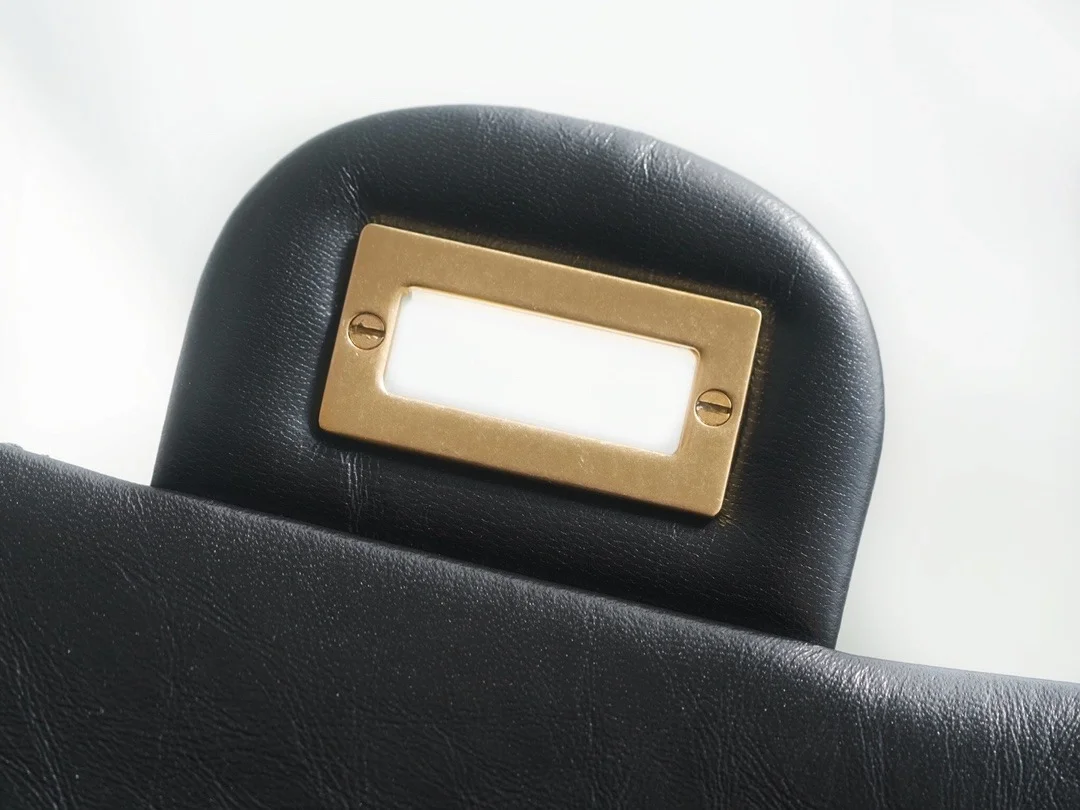 샤넬 2.55 플랩백 라지 빈티지 금장 A37586