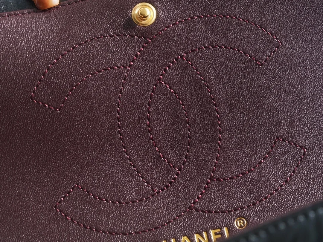 샤넬 2.55 플랩백 라지 빈티지 금장 A37586