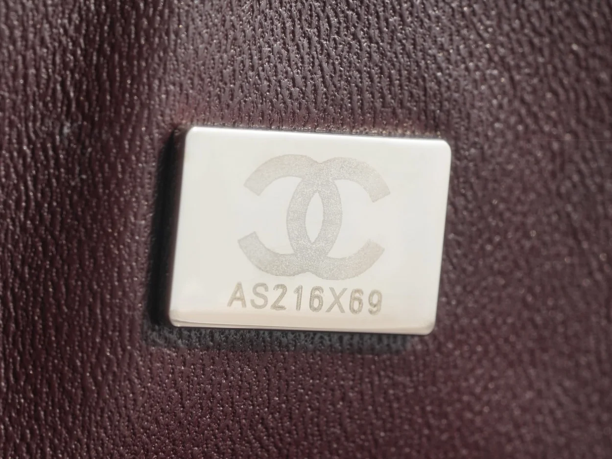 샤넬 2.55 플랩백 미디엄 빈티지 블랙 A37586