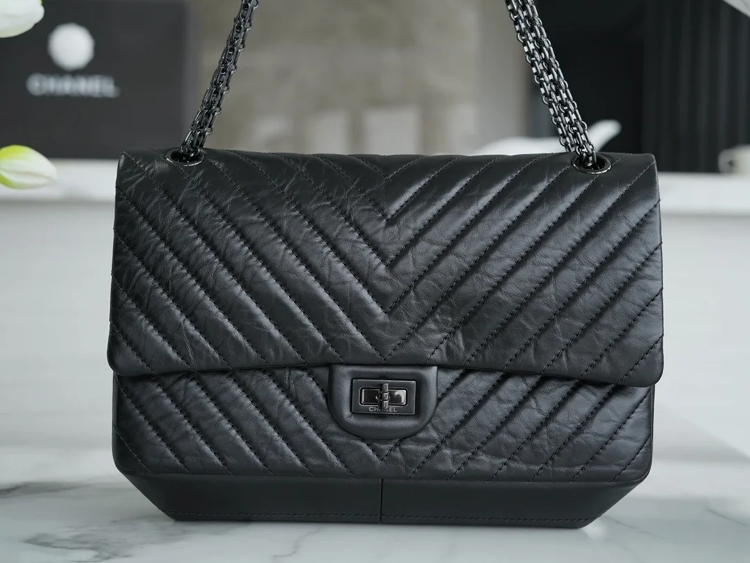샤넬 2.55 플랩백 라지 빈티지 블랙 A37586