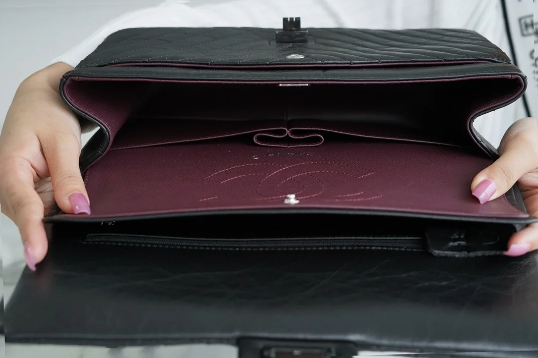 샤넬 2.55 플랩백 라지 빈티지 블랙 A37586