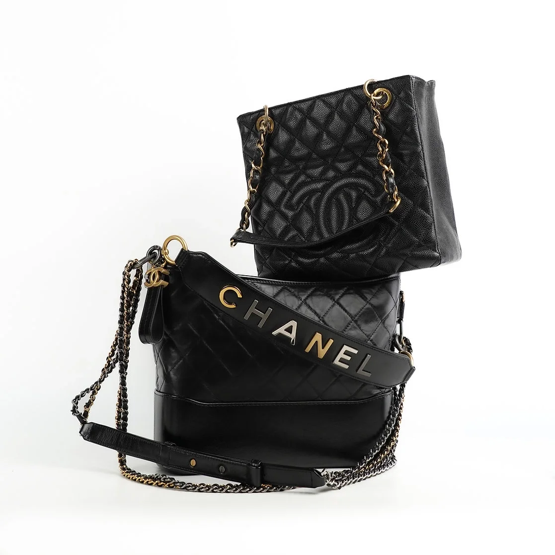 샤넬 클래식 가브리엘 스트랩 로고 호보백 미디엄