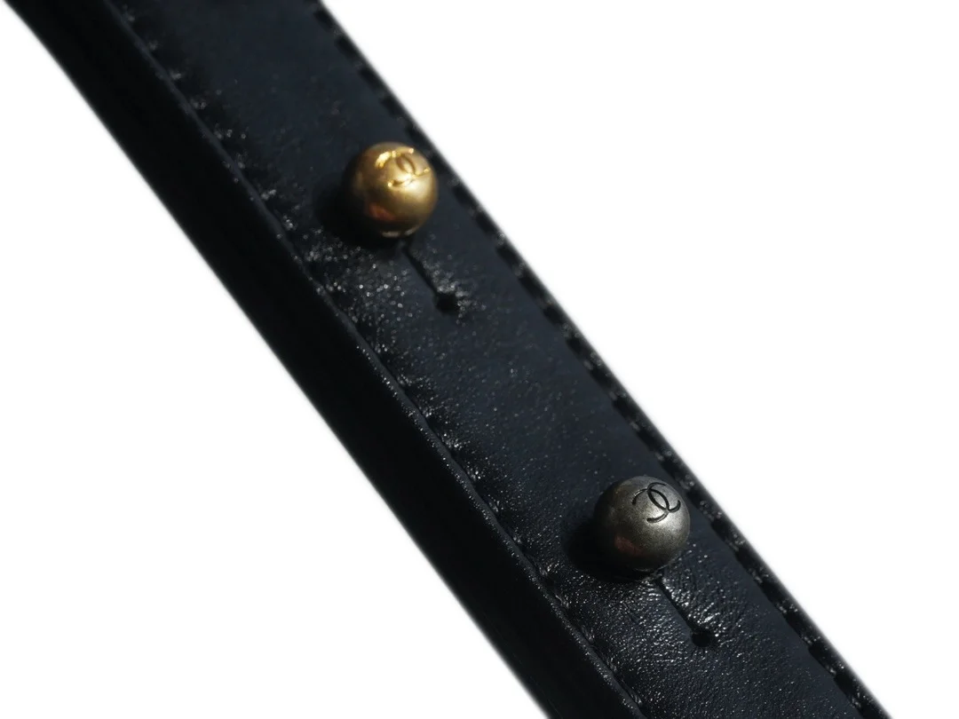 샤넬 클래식 가브리엘 스트랩 로고 호보백 미디엄