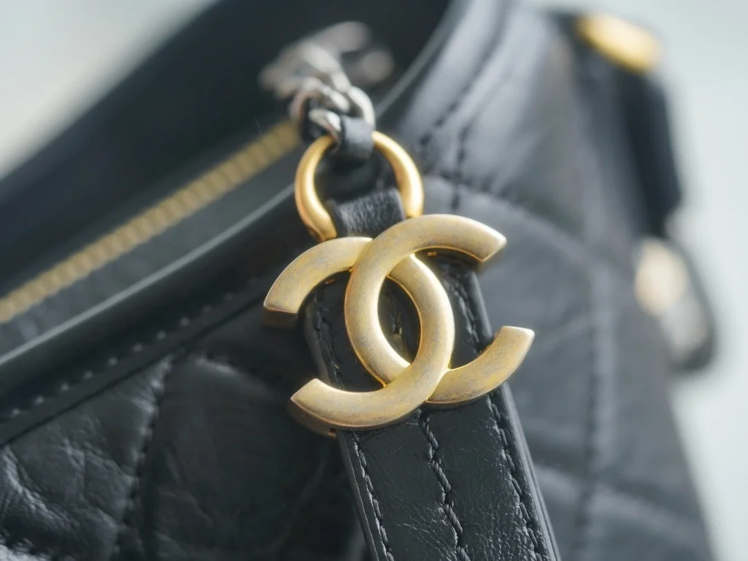 샤넬 클래식 가브리엘 호보백 라지