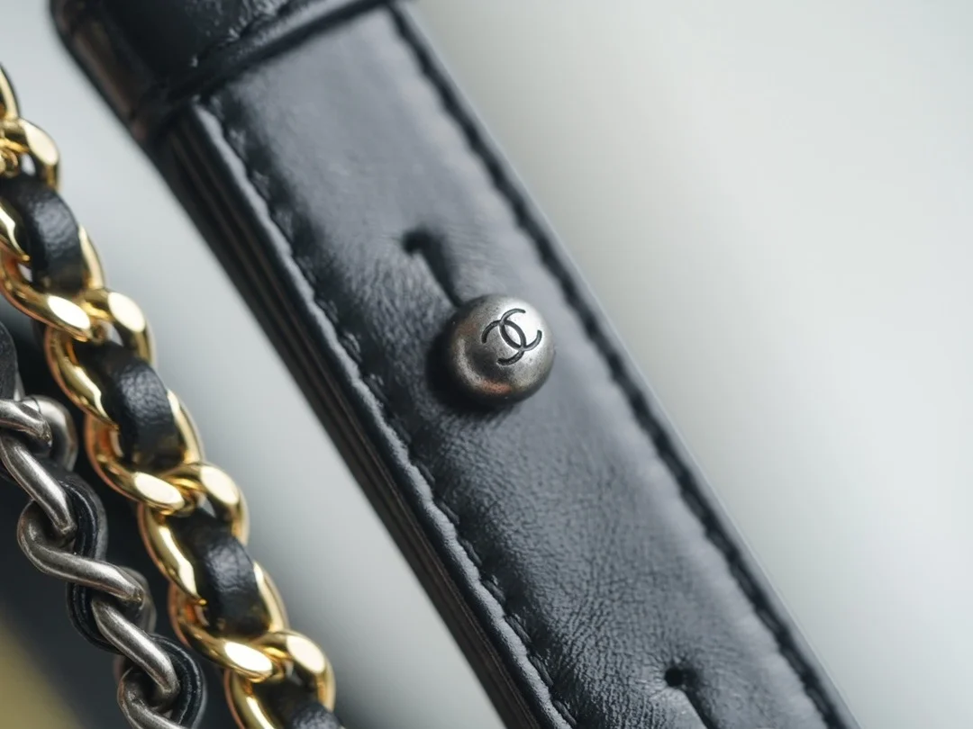 샤넬 클래식 가브리엘 호보백 라지