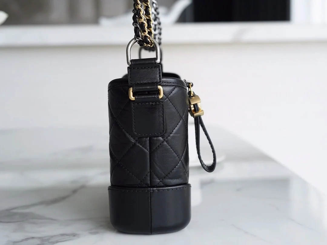 샤넬 클래식 가브리엘 호보백 스몰